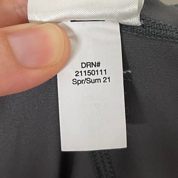 Eddie Bauer Women's Athletic Leggings S Gray & Black Ikat Print Cropped Mid Rise - Picture 10 of 11